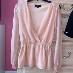 Lulu’s pink peplum top